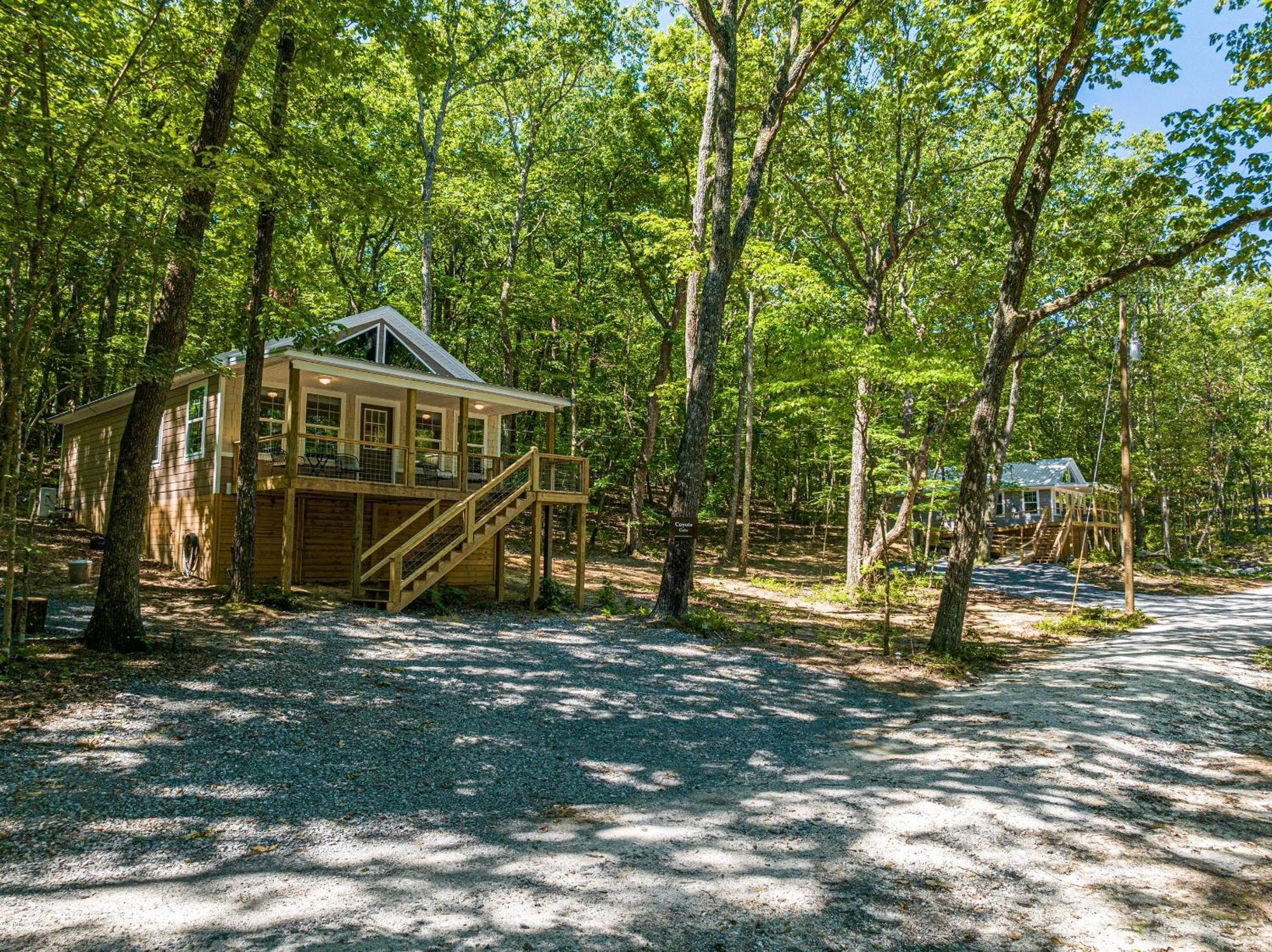 פורט פיין Coyote Cabin At Woodland Retreat At Desoto Beside Desoto State Park מראה חיצוני תמונה