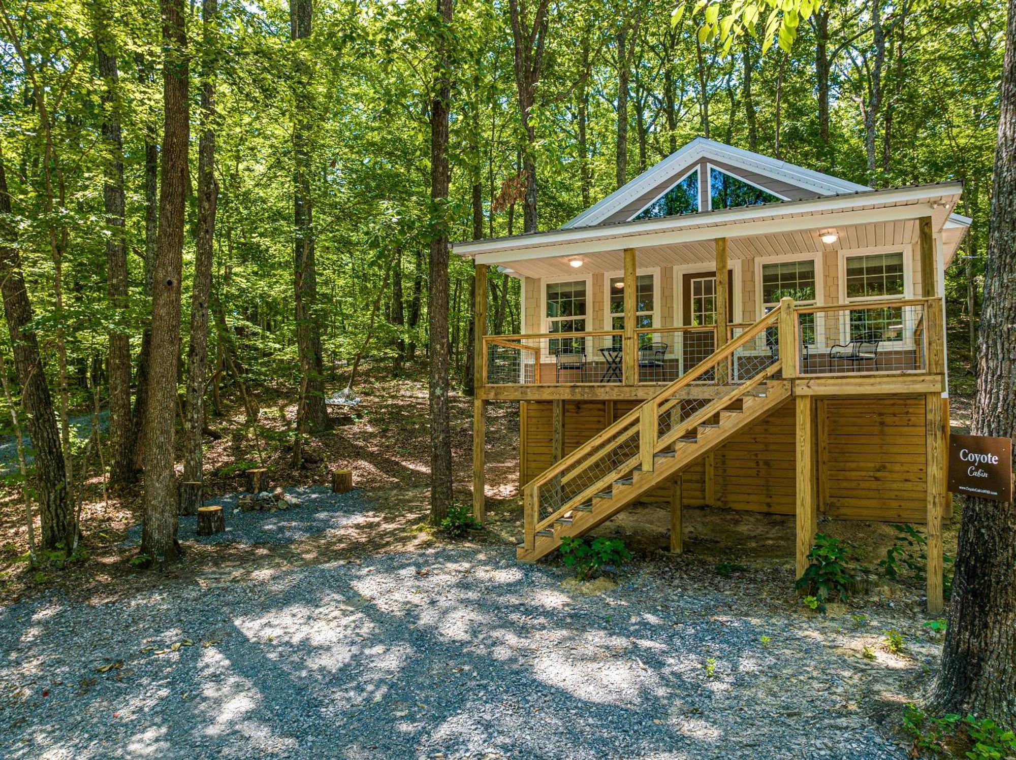 פורט פיין Coyote Cabin At Woodland Retreat At Desoto Beside Desoto State Park מראה חיצוני תמונה